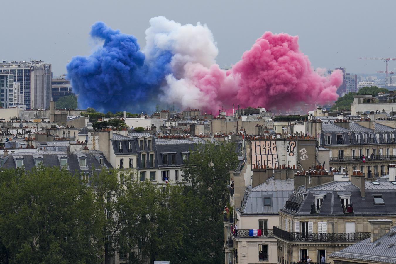 Imagen El colorido en las calles de París (AFP).