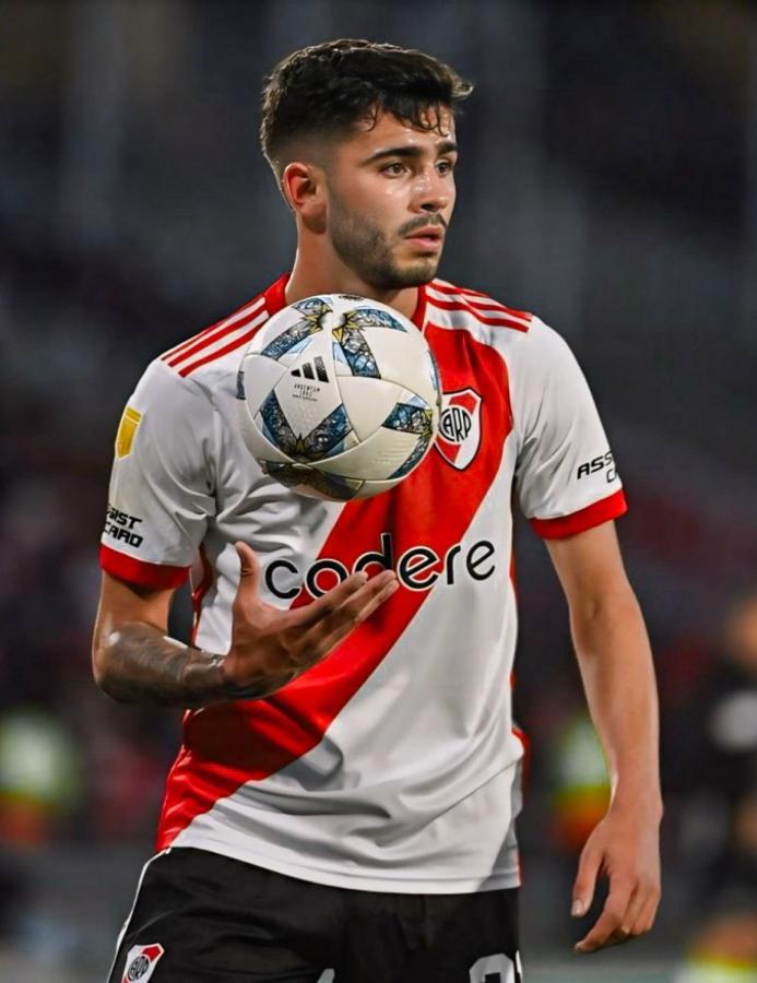 Imagen Santi Simón tiene grandes chances de emigrar al fútbol mexicano.
