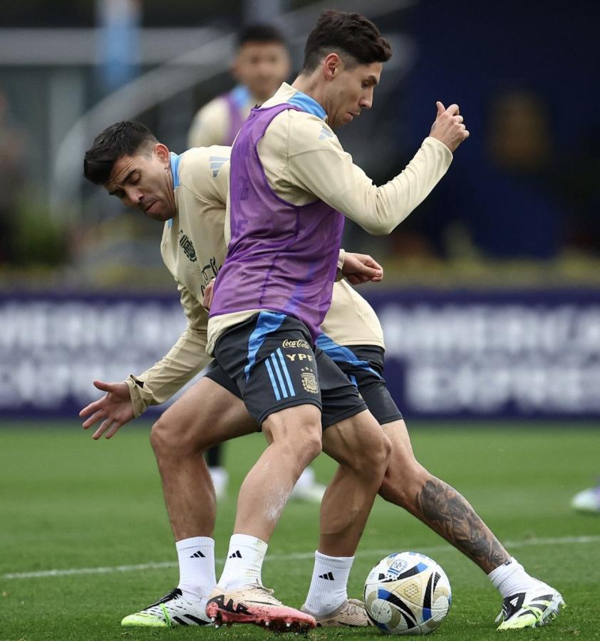 Imagen Sin descanso para Acuña y Montiel, que participaron de la práctica de River.