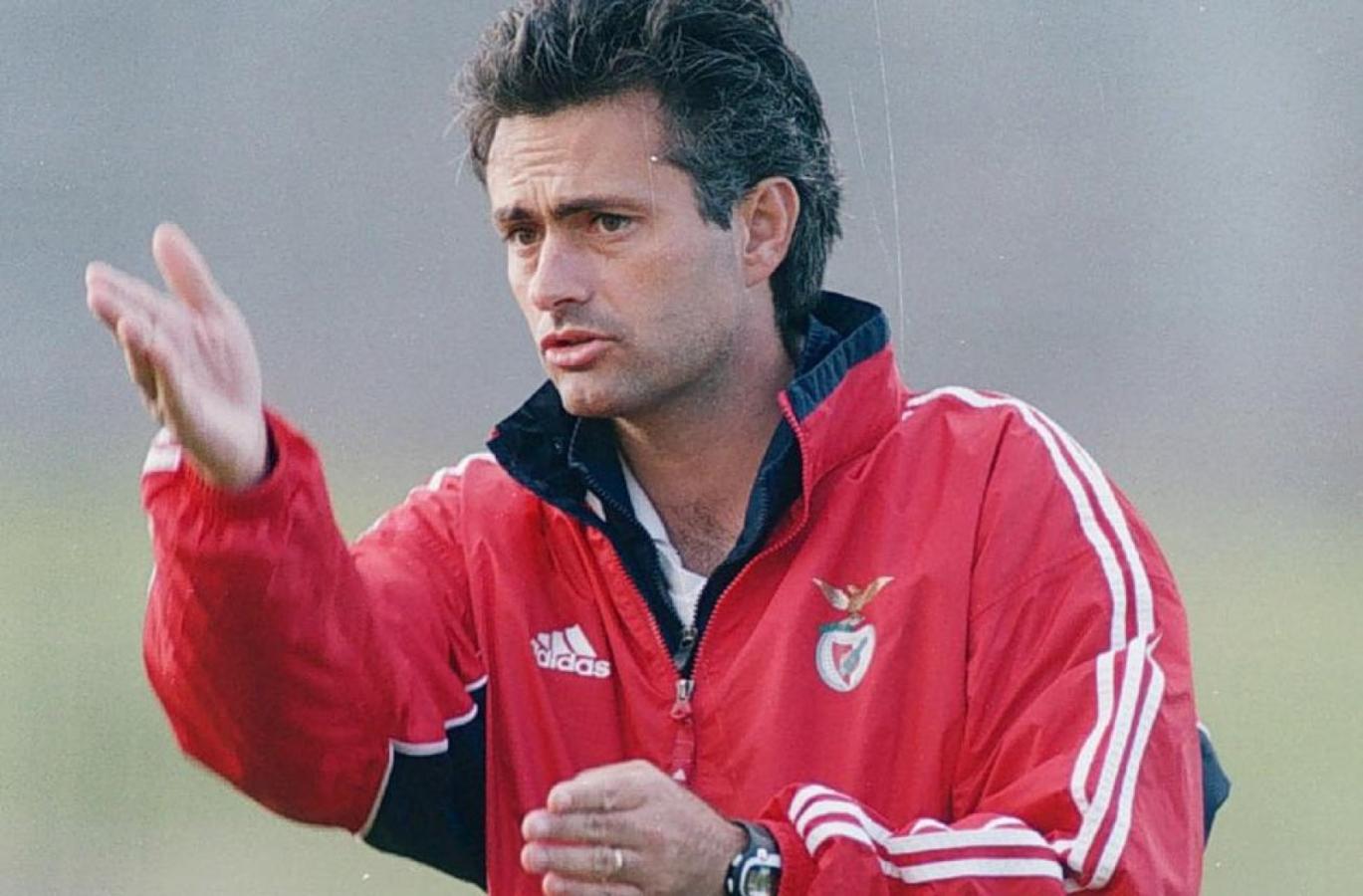 Imagen Viejo conocido. Mourinho ya dirigió a Benfica durante un breve lapso del 2000.