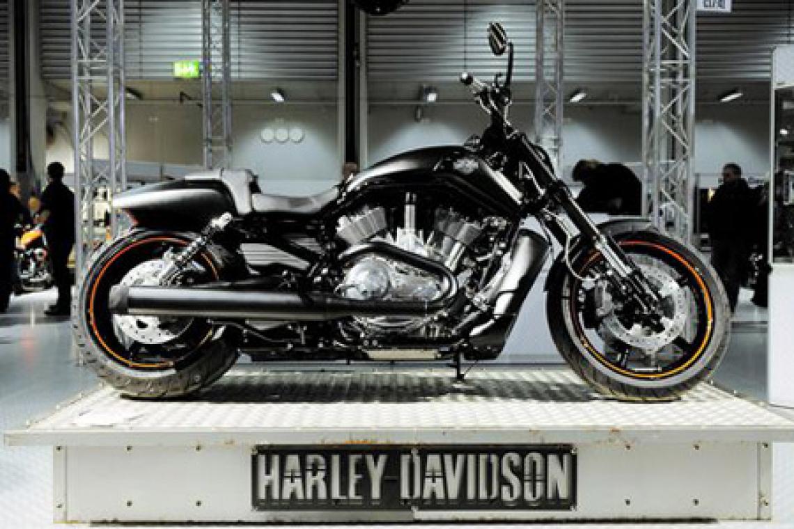 Imagen Para pasar inadvertido. Esta es la Harley del sueco.