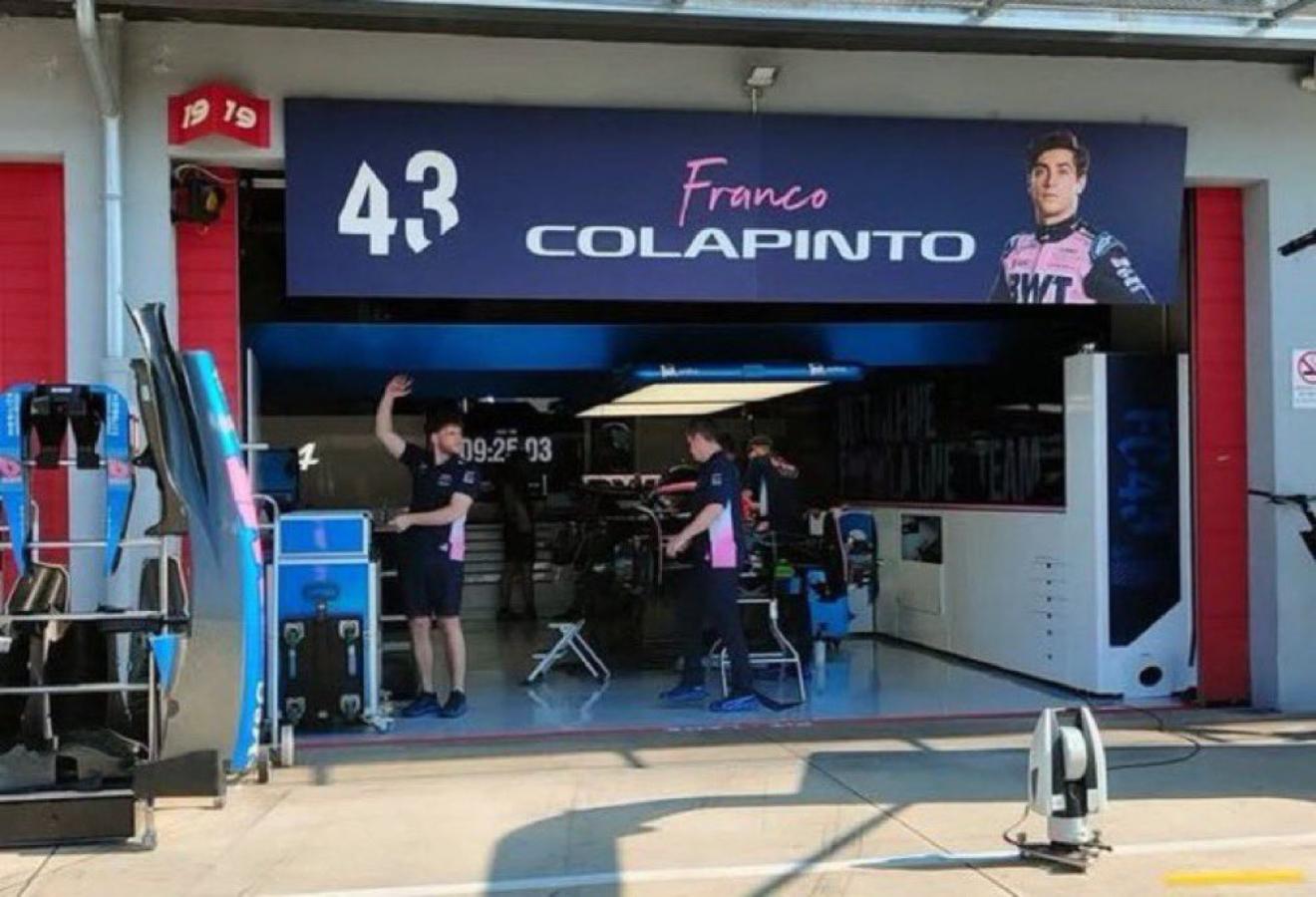 Imagen El lugar destinado a Colapinto en el box de Alpine.