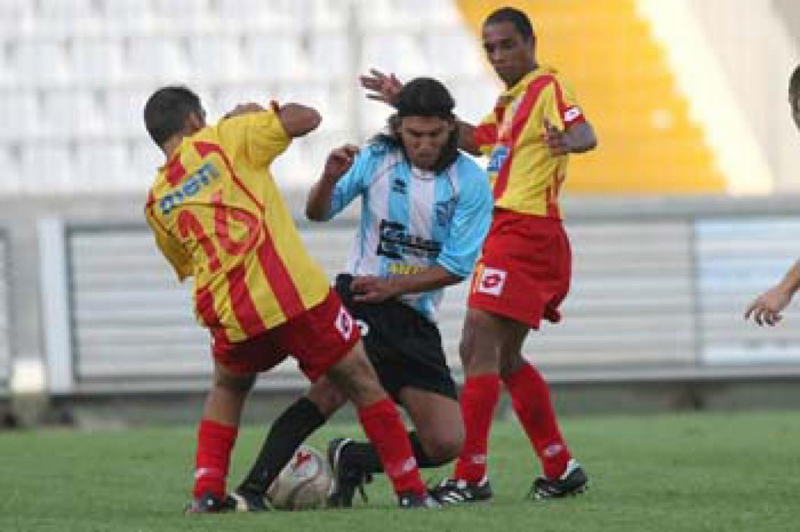 Imagen EN ACCIÓN. Rodrigo disputó 20 partidos en el Tarxien Ranbows.