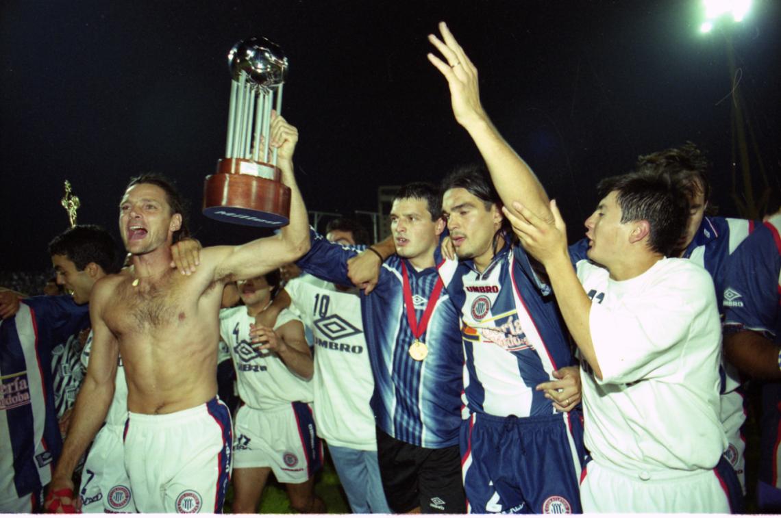 Imagen LOS FESTEJOS por la Copa con Julián Maidana y Cuenca en primer plano.