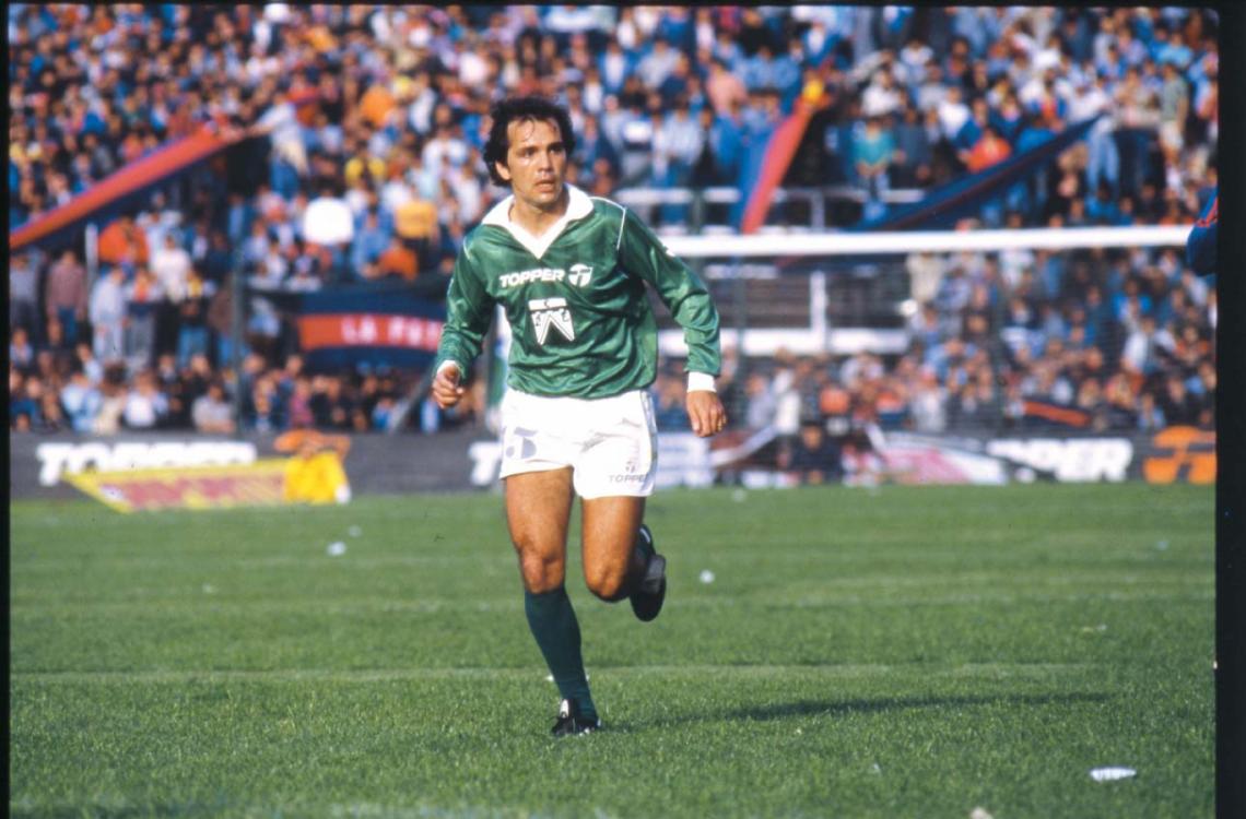 Imagen Con la camiseta de Ferro en el final de su carrera.