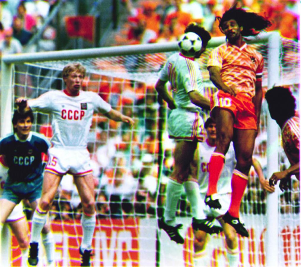 Imagen EUROCOPA 88. Con un gol de Gullit de cabeza, Holanda derrotó a la Unión Soviética.