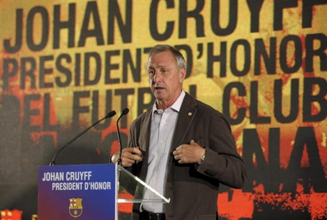 Imagen JOHAN CRUYFF, 60 años, presidente honorario del Barcelona. (AFP)