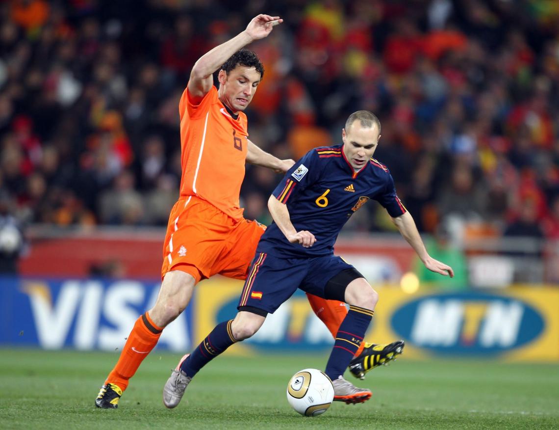 Imagen INIESTA SE LLEVO el premio al mejor jugador de la final. (Photogamma)