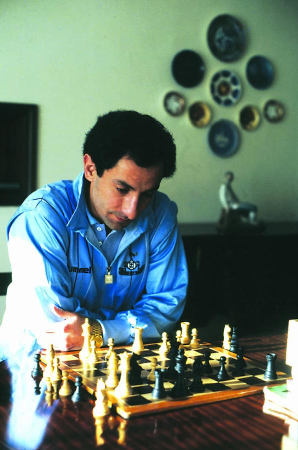 Imagen CONCENTRACIÓN. Siempre practicó el ajedrez, sin dudas, uno de sus pasatiempos favoritos.