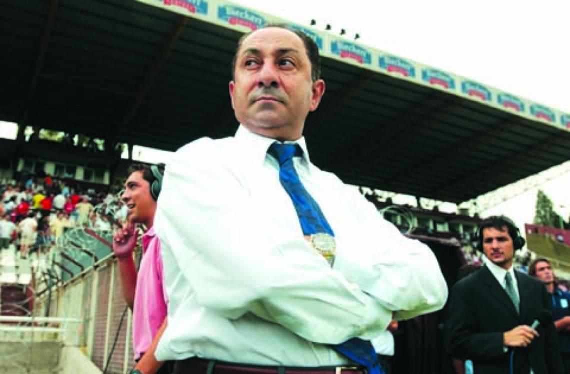 Imagen ENTRENADOR. En Argentina, como DTde Racing, hizo jugar bien al equipo. También dirigió a Huracán.