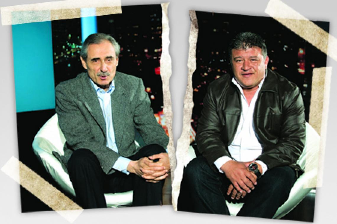 Imagen JUNTOS posaban sonrientes Angel Cappa y Claudio Borghi, hace dos meses para la portada de nuestra revista.