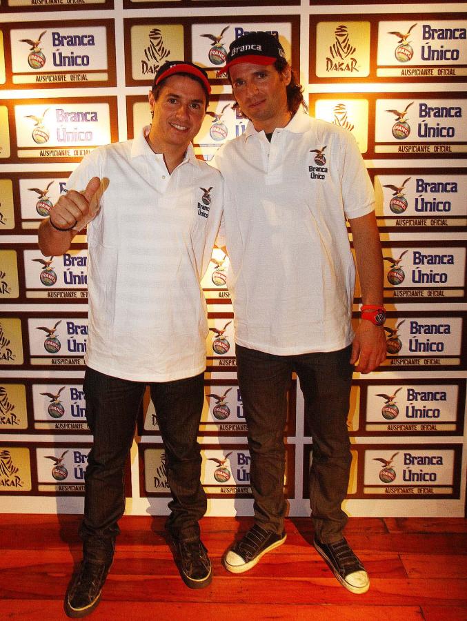 Imagen LOS NUMEROS de Marcos (derecha) asombran: fue subcampeón en la edición del Dakar 2009, campeón en 2010 y hace unos días obtuvo el Rally de los Faraones en Egipto.