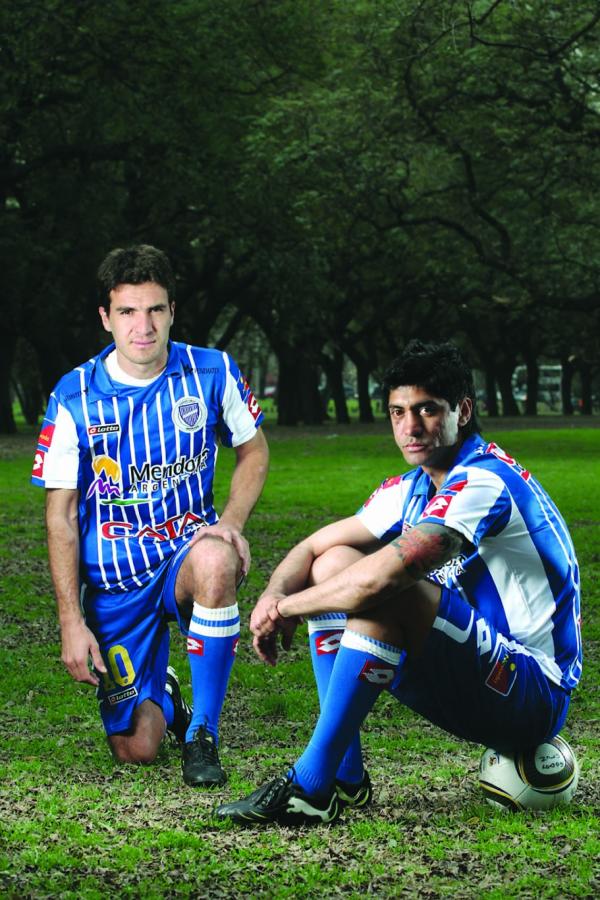 Imagen GODOY CRUZ crece con el fútbol que le aportan Ramírez y Olmedo, piezas claves de la mitad de la cancha.
