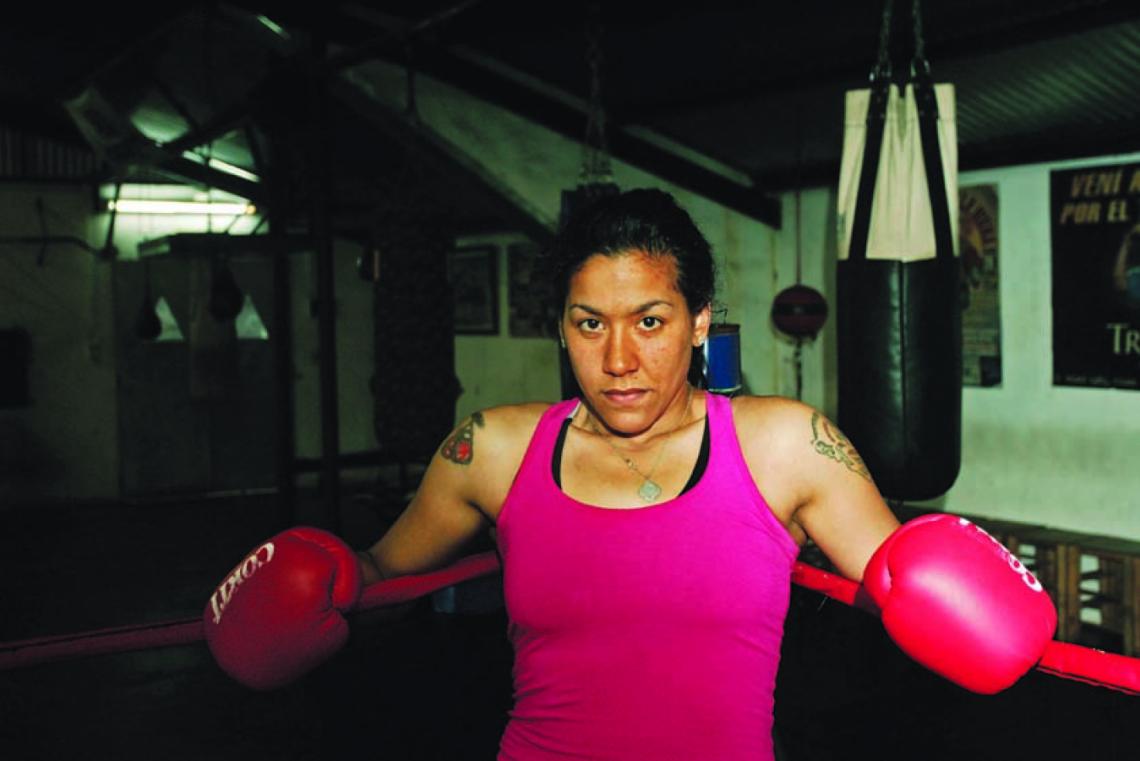 Imagen GARRA DE PANTERA. Tiene apenas nueve peleas como profesional y ya es campeona de la categoría ligero CMB.