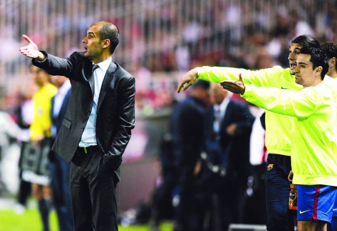 Imagen CON EL TECNICO Guardiola tiene una relación especial: jugaron juntos y hablan el mismo idioma: "Siempre me llama al banco para darme órdenes, soy su prolongación dentro del campo".