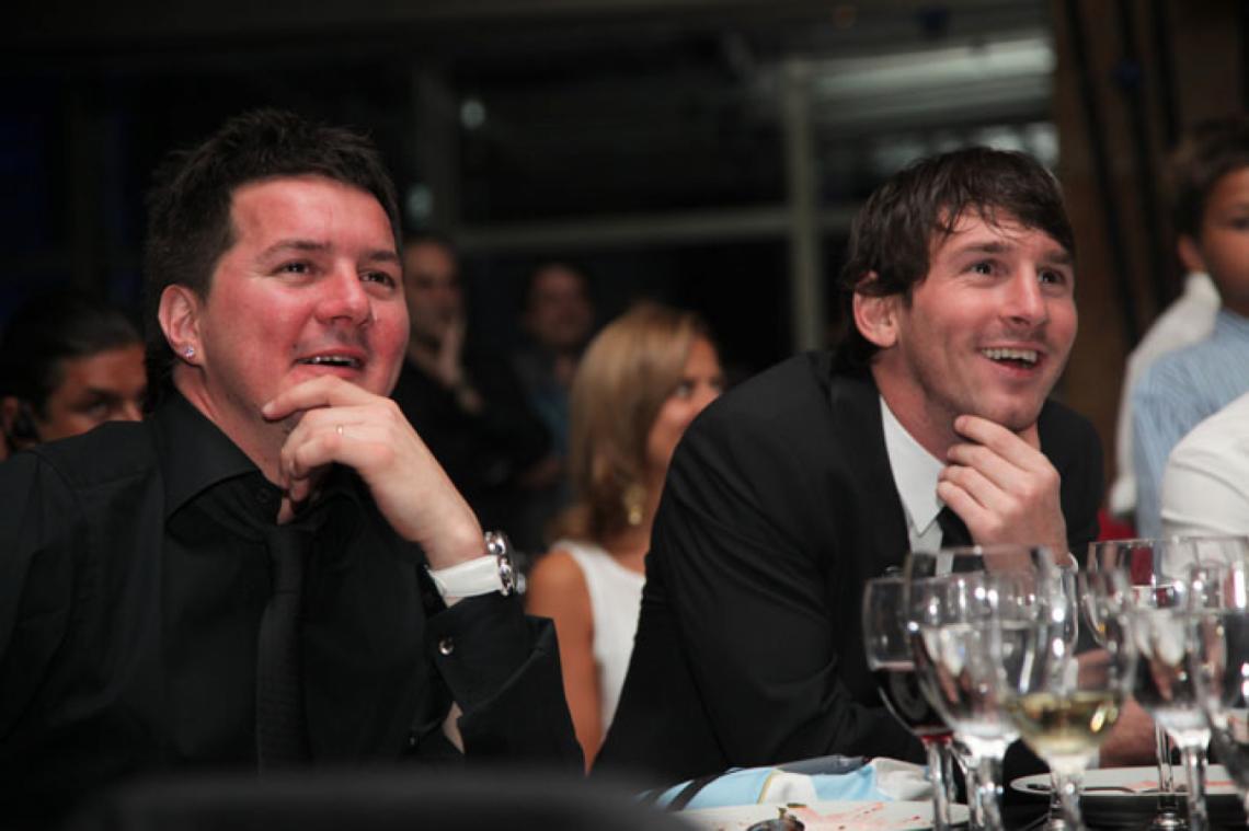 Imagen LEO junto a su padre Jorge, disfrutando de los shows del evento.