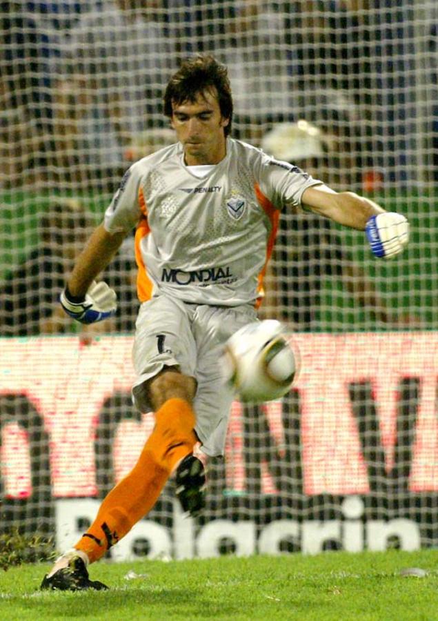 Imagen VELEZ es el tercer equipo en la carrera profesional de Barovero. Antes atajó en Rafaela y Huracán.