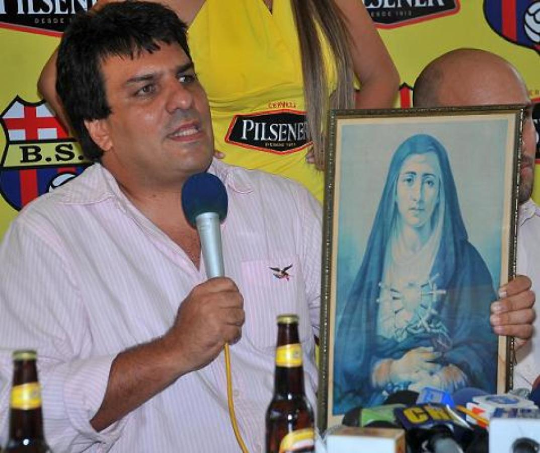 Imagen HARB muestra la imagen de la Virgen Dolorosa, tras asegurar que el Barcelona de Guayaquil está "embrujado".