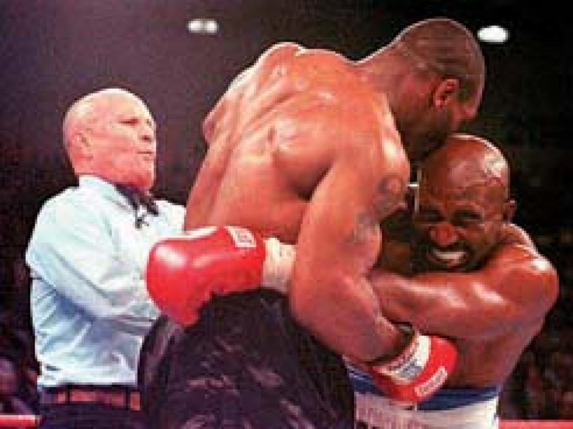 Imagen La noche en la que Tyson le mordió la oreja a Holyfield