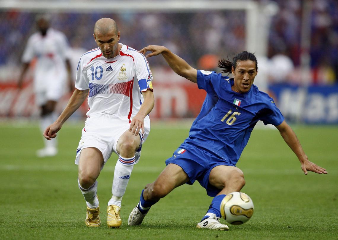 Imagen LA HISTORICA final del Mundial 2006: Mauro contra Zidane, que se iría expulsado.