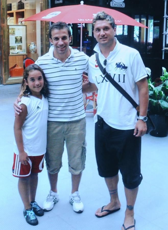 Imagen A Del Piero le pidió una foto en vacaciones. "Soy el hermano de Mauro", se presentó con su hijo.
