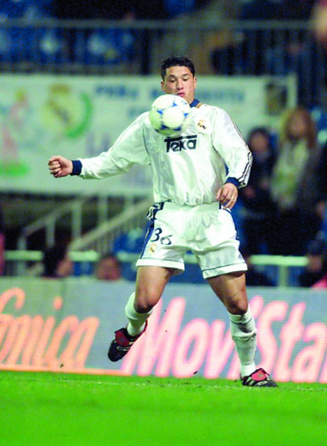 Imagen Roly en el Bernabeu, en el año 2000. Llegó al Real Madrid con apenas 21 añosy, luego, no volvió más a un pesado de Europa. Curioso.