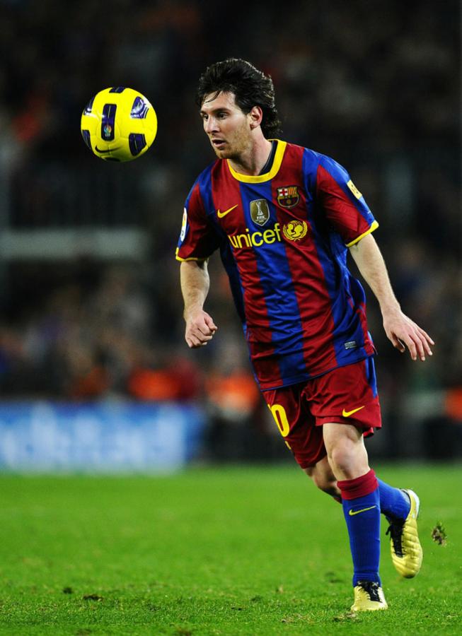 Imagen Messi está en camino a ser elñ jugador con más goles en la historia del Barcelona y el extranjero con más partidos en el club. Ya tiene el record de goles en copas europeas y el de goles en una temporada: en la actual lleva 50, superando los 47 que compar