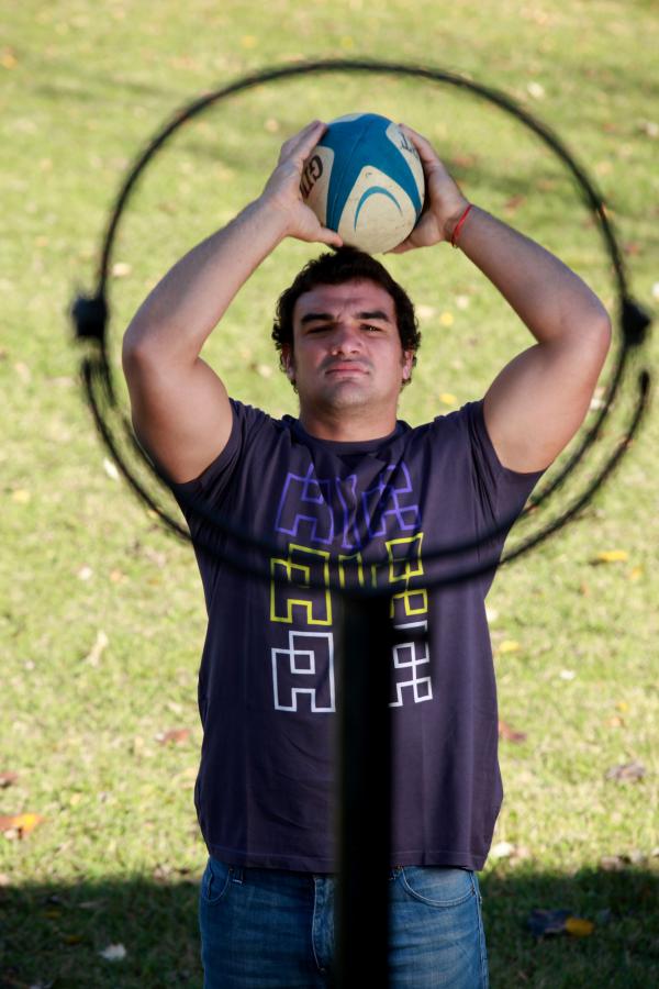 Imagen CON este aro y diez pelotas mejoró la técnica para optimizar el rendimiento.