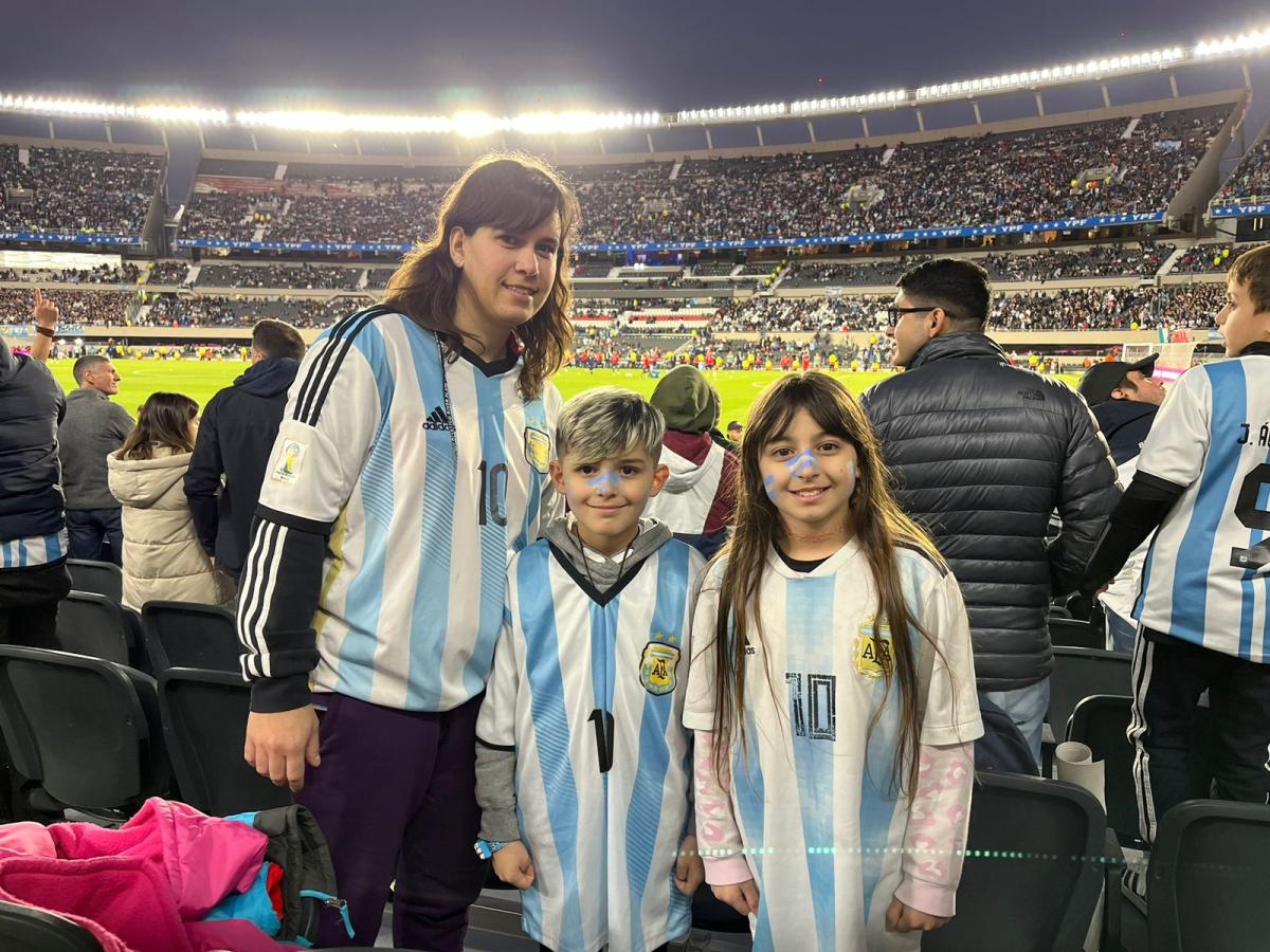 Imagen El amor de los chicos por la Selección Argentina.