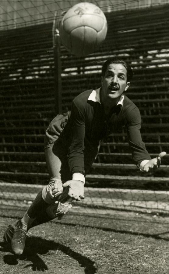 Imagen JULIO COZZI. Atajó en Platense, Millonarios, Independiente, Banfield e Independiente de Mar del Plata.