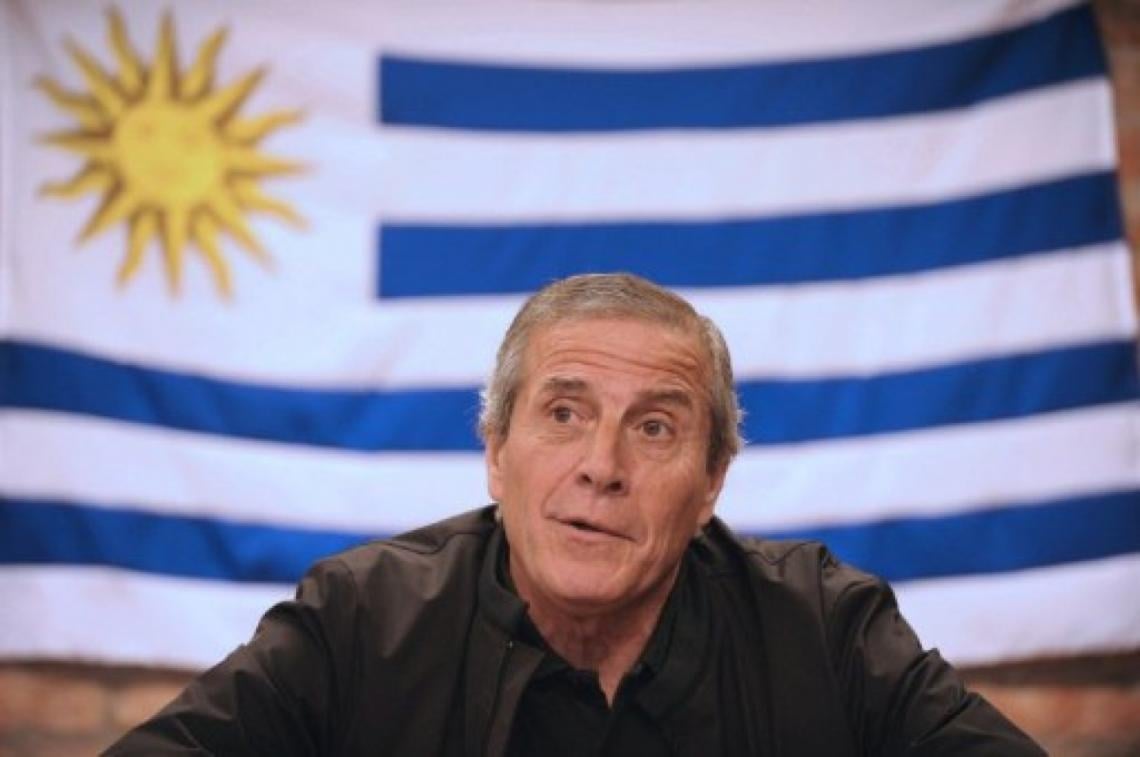 OSCAR WASHINGTON TABAREZ, el Maestro. Un sentimiento para Uruguay y para el fútbol.