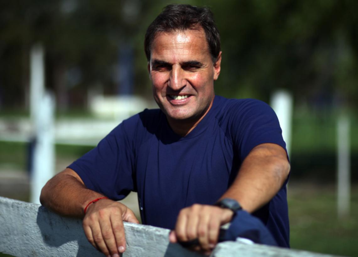 Imagen DICE LEO: "Soy un tipo alegre, me gusta la buena onda. El jugador respira como vos, maneja tu semblante. Si sos temeroso para vivir, se da cuenta. Y si sos corajudo, también".