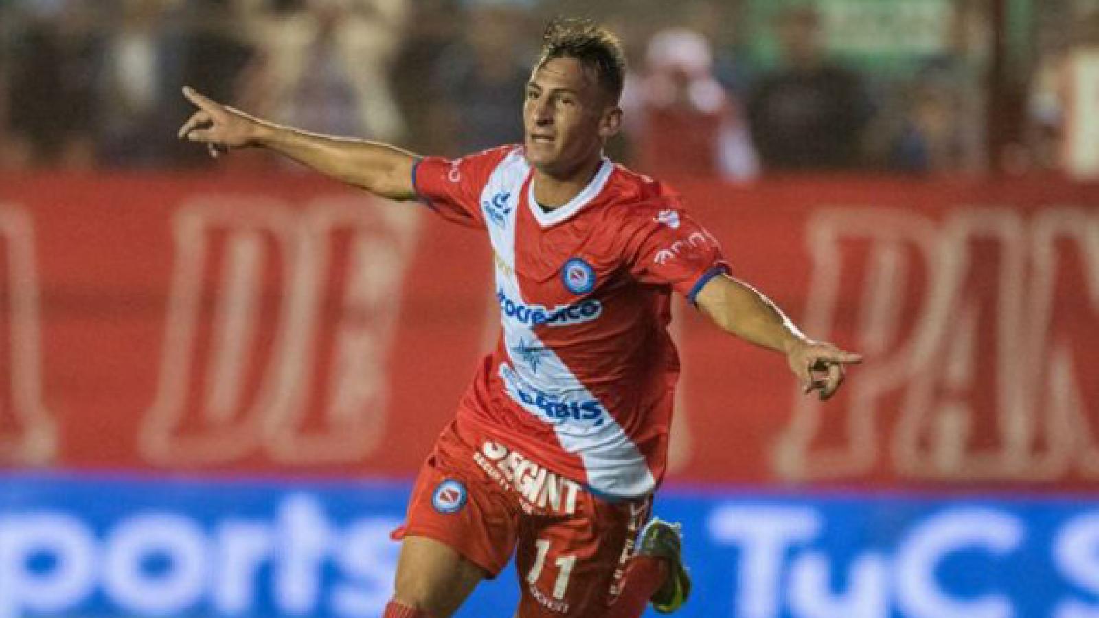 Imagen Braian Romero, hoy en Vélez, ascendió a primera con Argentinos en 2017.