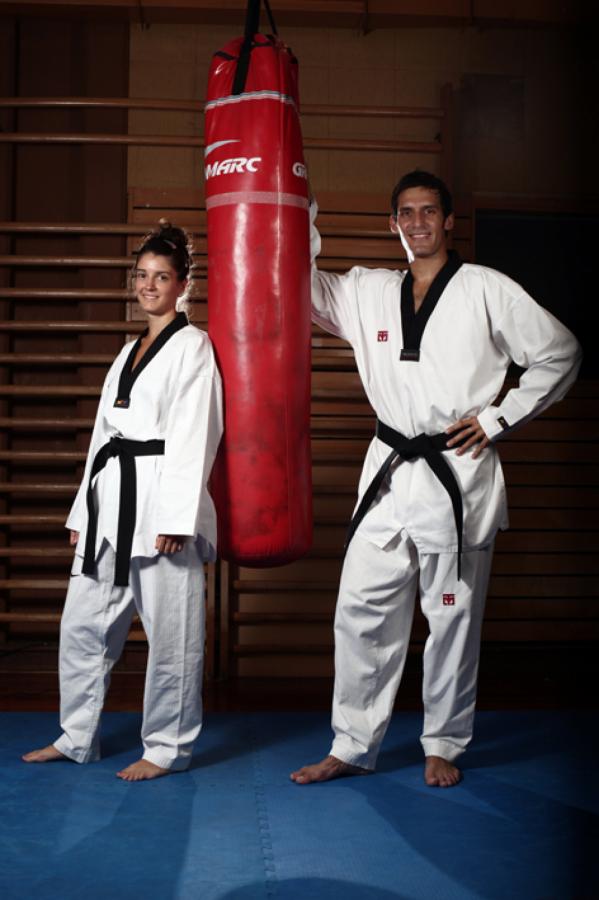 Imagen CAROLA López Rodríguez y Sebastiàn Crismanich, cartas en taekwondo.