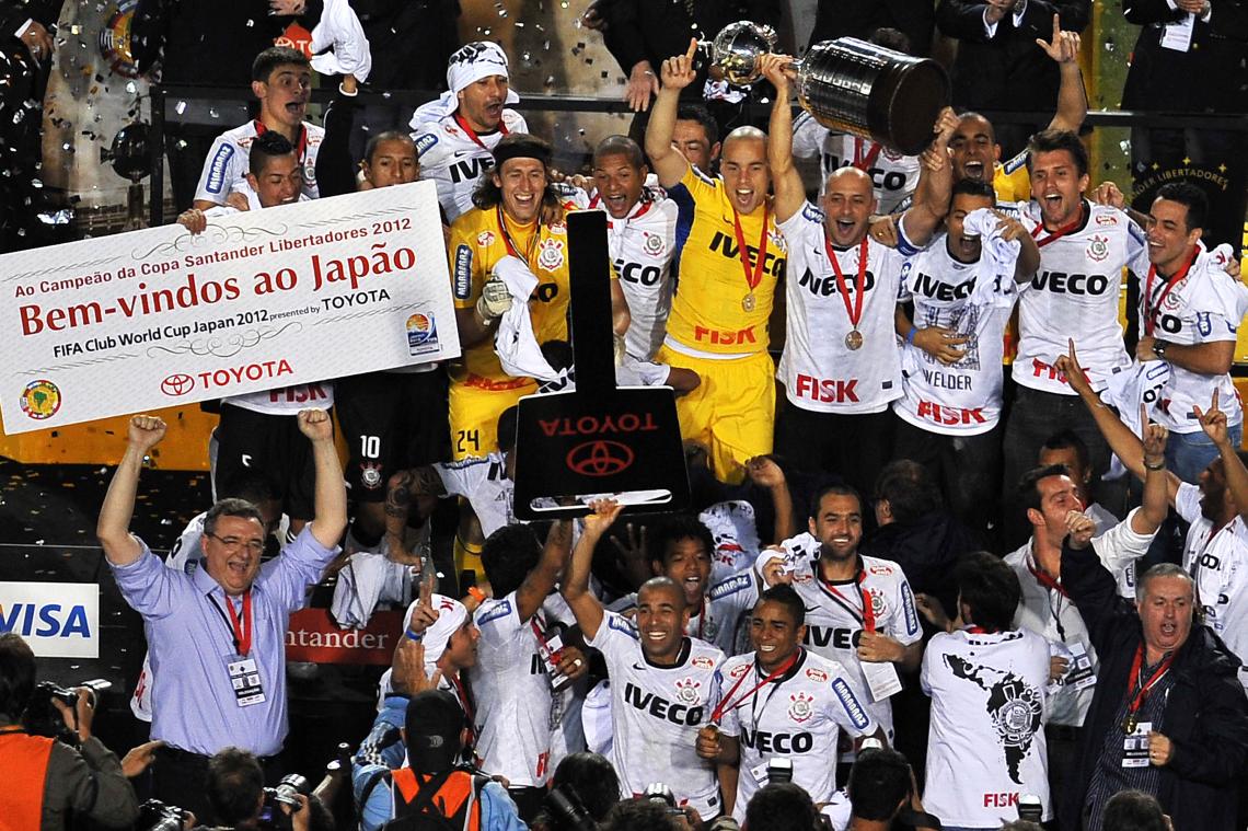 Imagen FESTEJO Y CAMPEONATO. El Corinthians, campeón de América por primera vez, irá al Mundial de Clubes en Japón.