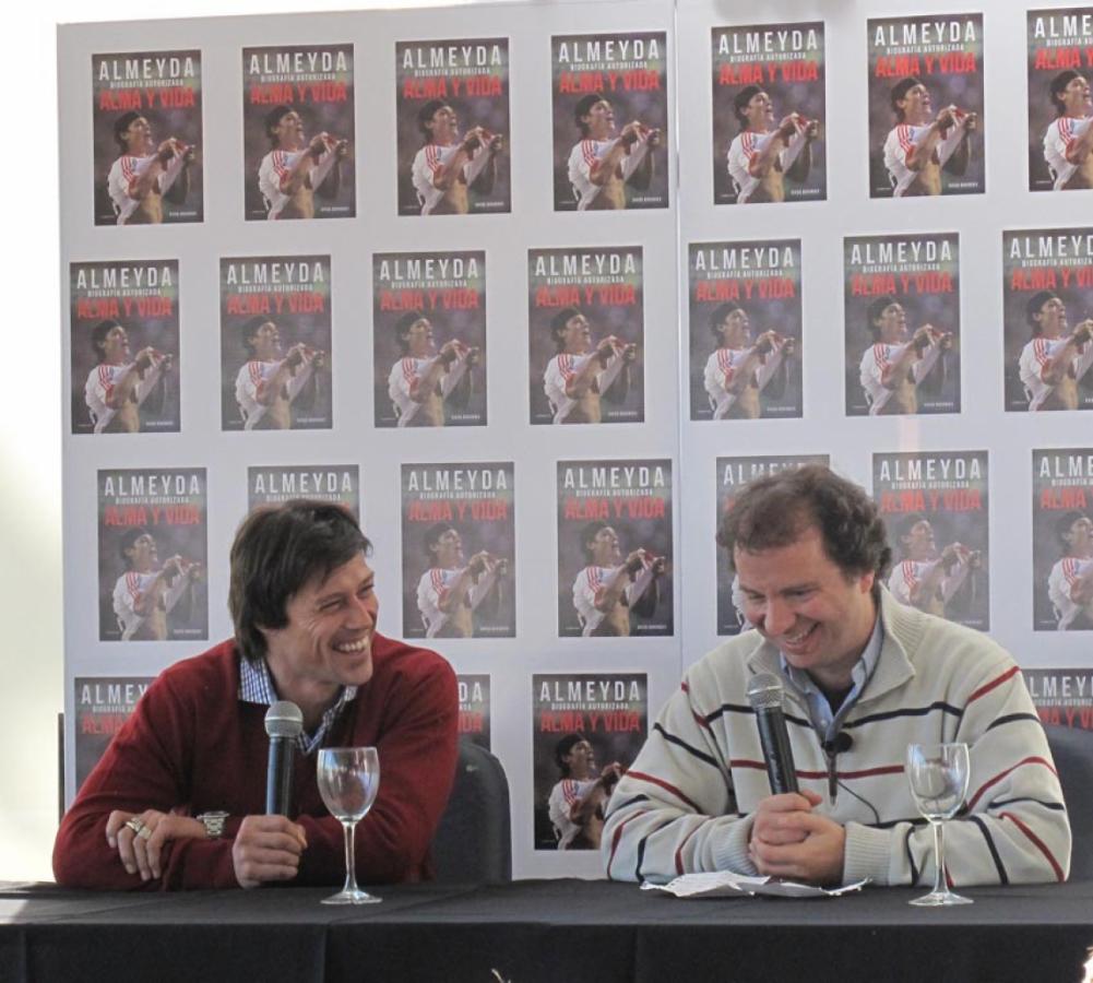 Se presentó la biografía de Almeyda El Gráfico