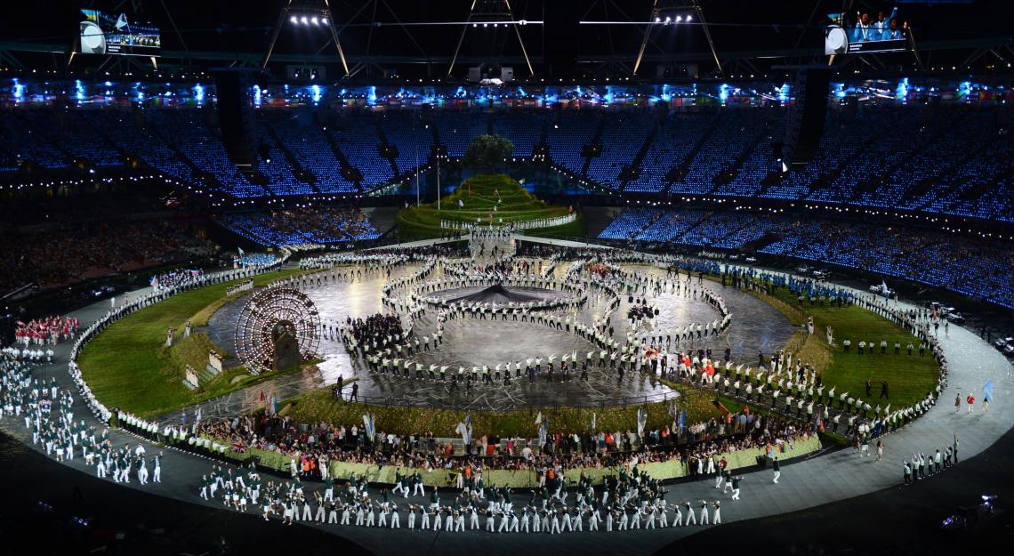 LA FIESTA INAUGURAL tuvo un repaso por la historia de Inglaterra. Costó 42 millones de dólares.