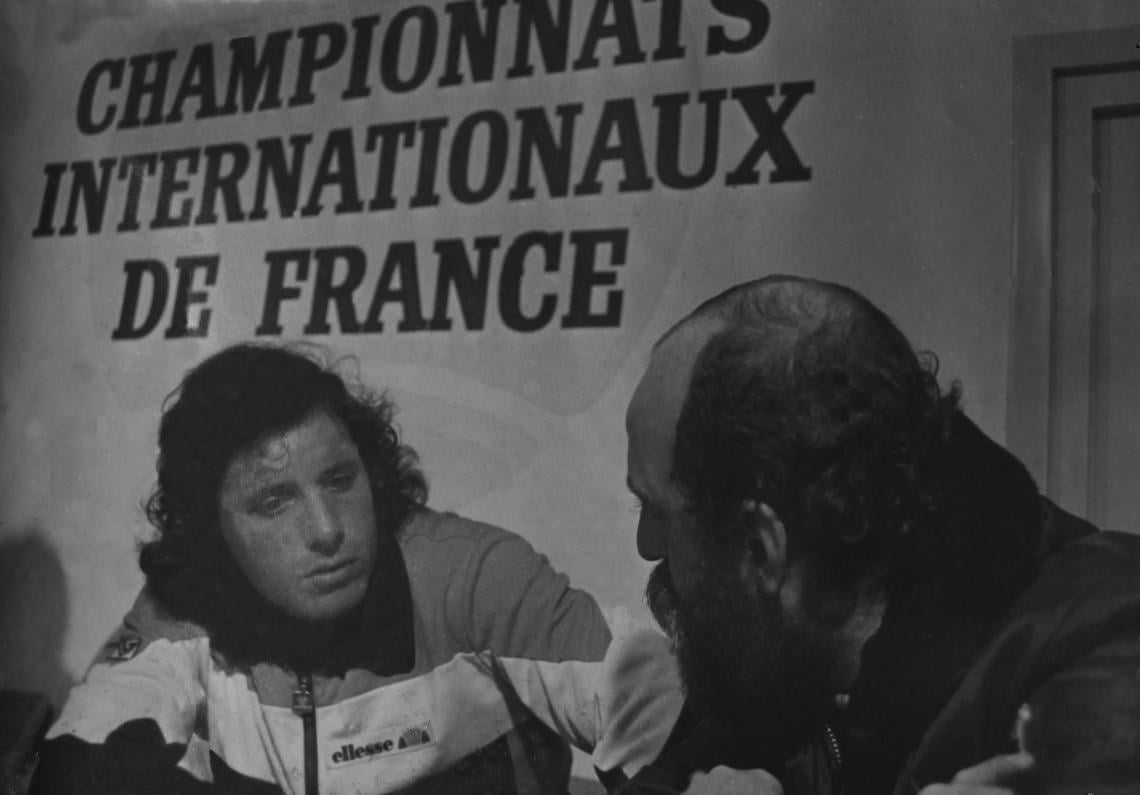 Imagen JUNTO A GUILLERMO Vilas, otra vez en París, adonde llegó por primera vez en 1973.