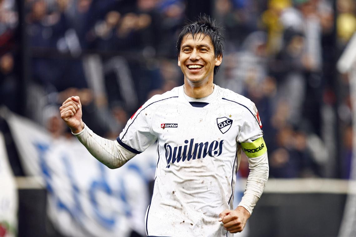 "LA VELOCIDAD no pasa por correr, sino por el control y dar bien el pase" dice el capitán.