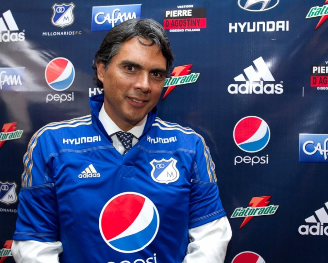 Imagen FELIPE GAITAN, presidente de Millonarios desde febrero de este año, hizo el anuncio en Madrid. La idea aún está en tratativas. Hay polémica en torno a su probable aplicación.