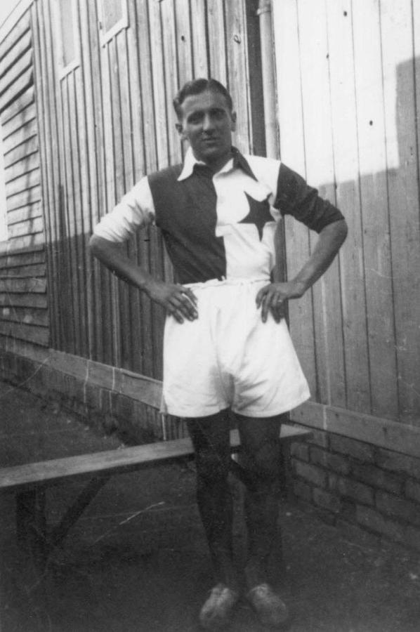 Imagen JOSEF Bican, goleador checoslovaco, que convirtió un tanto menos que Romario.