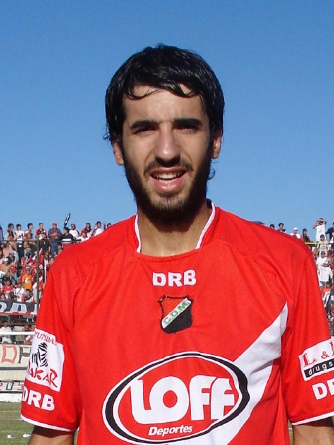 Imagen CON DEPORTIVO Maipú ascendió al Argentino A y de ahí saltó a Chacarita.