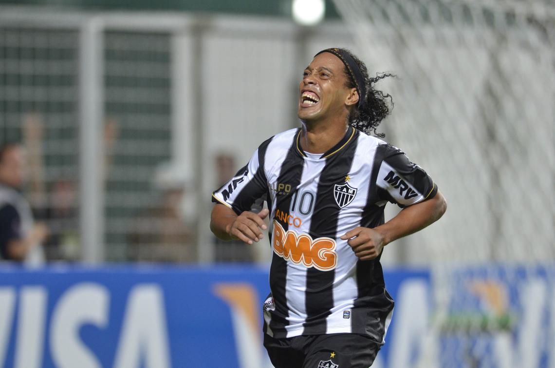 Imagen EN ATLETICO MINEIRO, Dinho se reencontró con su fútbol y su historia. Es la estrella y conductor del que hasta aquí se postula como el mejor equipo de la Libertadores.