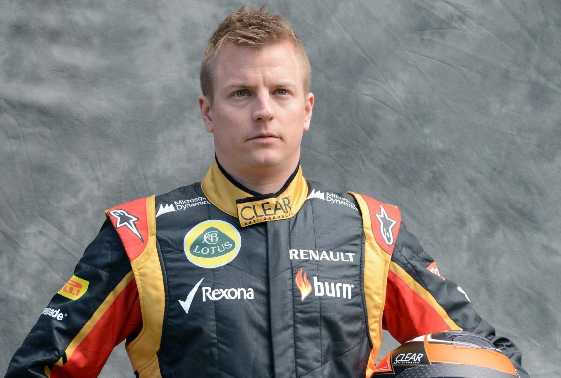Imagen MIRADA penetrante como cowboy que se apresta a un duelo en pleno Far West, Kimi Raikkonen impone respeto en un ambiente muy competitivo.