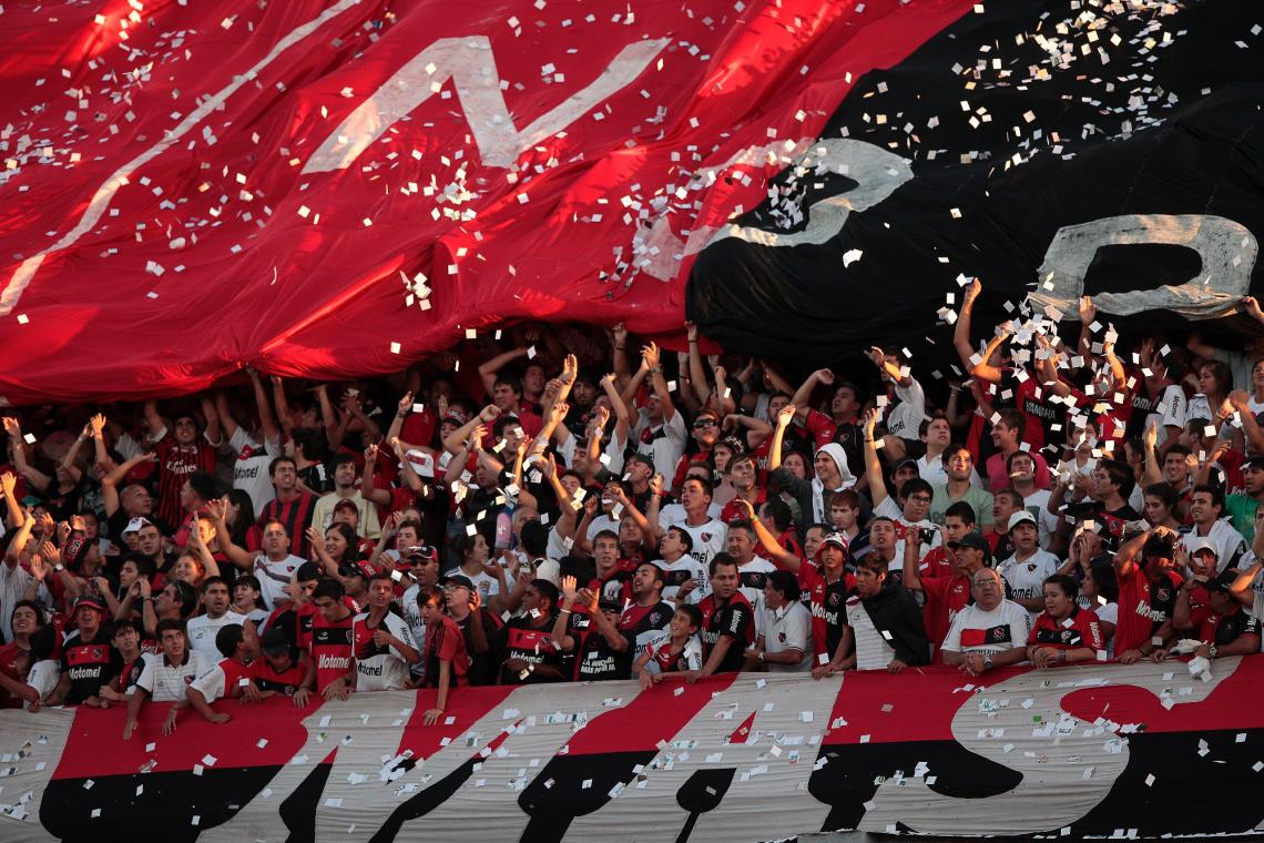 Imagen NEWELL'S FESTEJA después de nueve años. El último título del equipo había sido el del Apertura 2004. Con el del Torneo Final 2013, la Lepra alcanzó su sexta consagración en el fútbol argentino. 