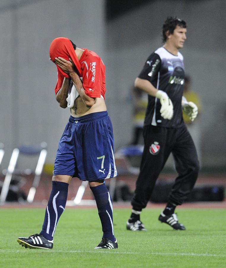 Imagen PELLERANO, imagen del desconsuelo al perder por penales contra un equipo nipón.