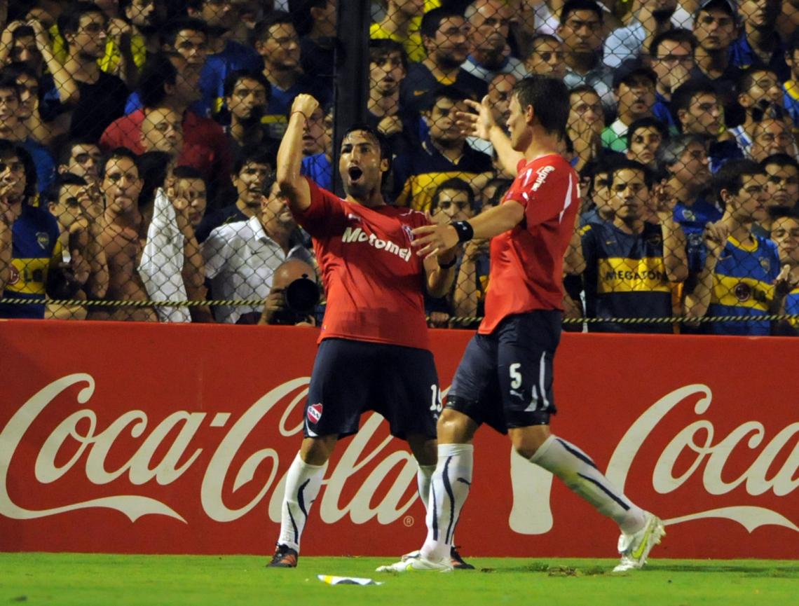 Imagen FARIAS festeja con Battion en la increíble victoria antre Boca.