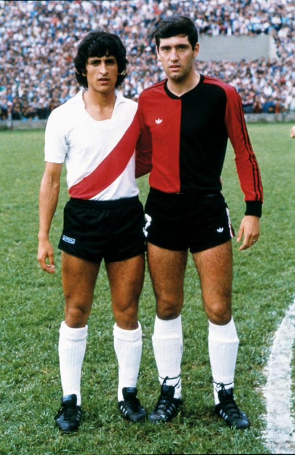 Imagen CRACK con el que fue campeón: Ramón Díaz, antes de un Newell's-River.