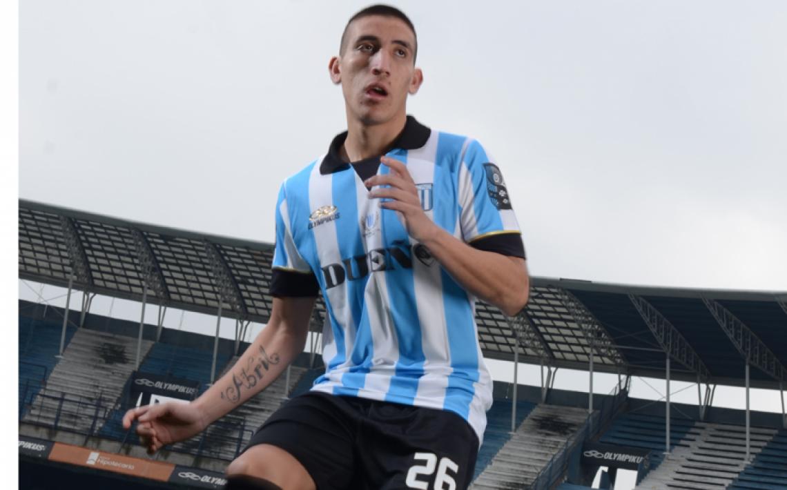 Imagen CUANDO agarró la pelota, estuvo más cómodo que durante la entrevista. En la cancha se siente como en su casa.