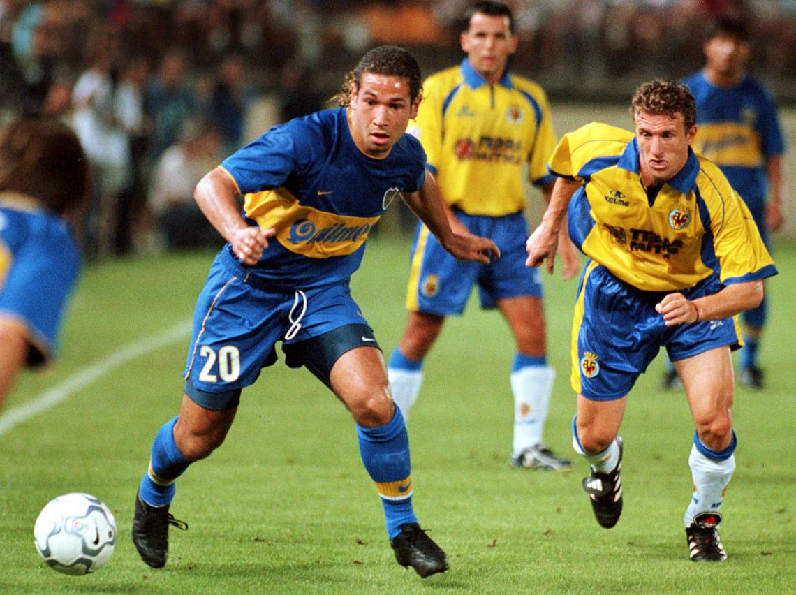EN BOCA vivió sus mejores momentos, reemplazando a Palermo. Marcado por Arruabarrena.